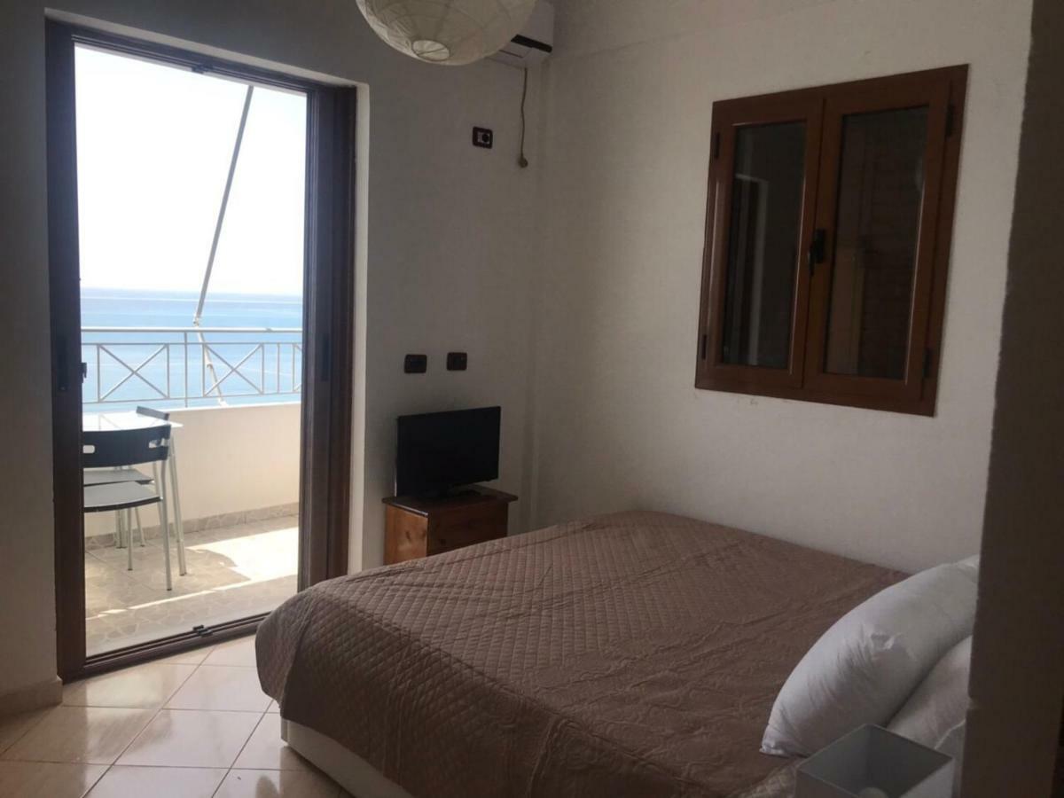 Qeparo Antonio Rooms Bagian luar foto