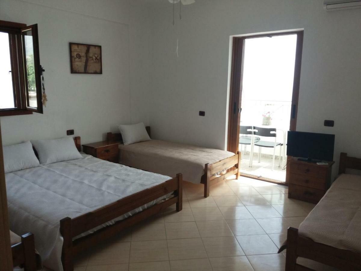Qeparo Antonio Rooms Bagian luar foto