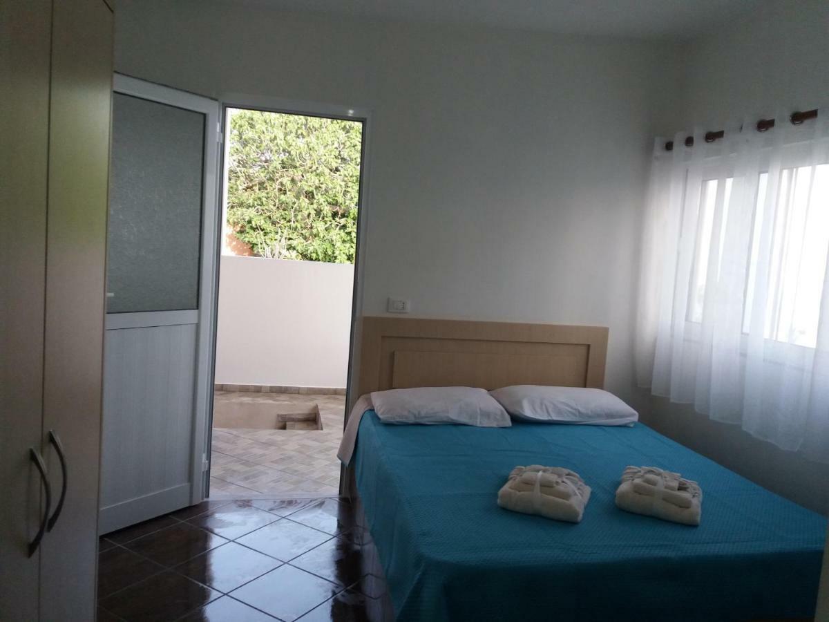 Qeparo Antonio Rooms Bagian luar foto